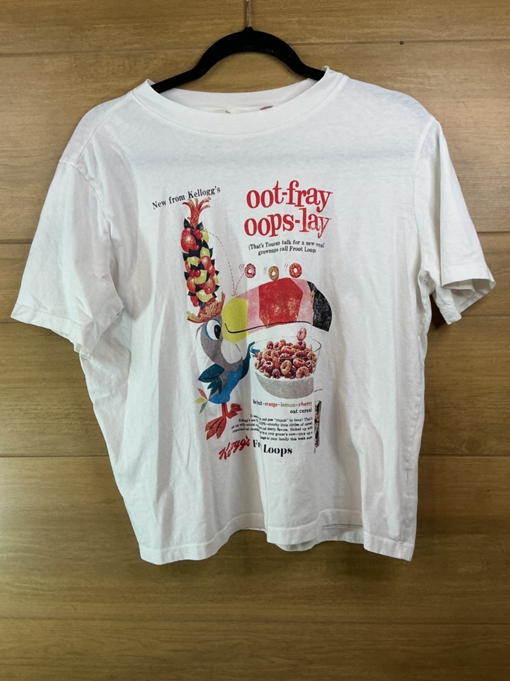 H&M Kellogg’s Froot Loops Toucan Sam Graphic Tee Cropped Medium women’s White